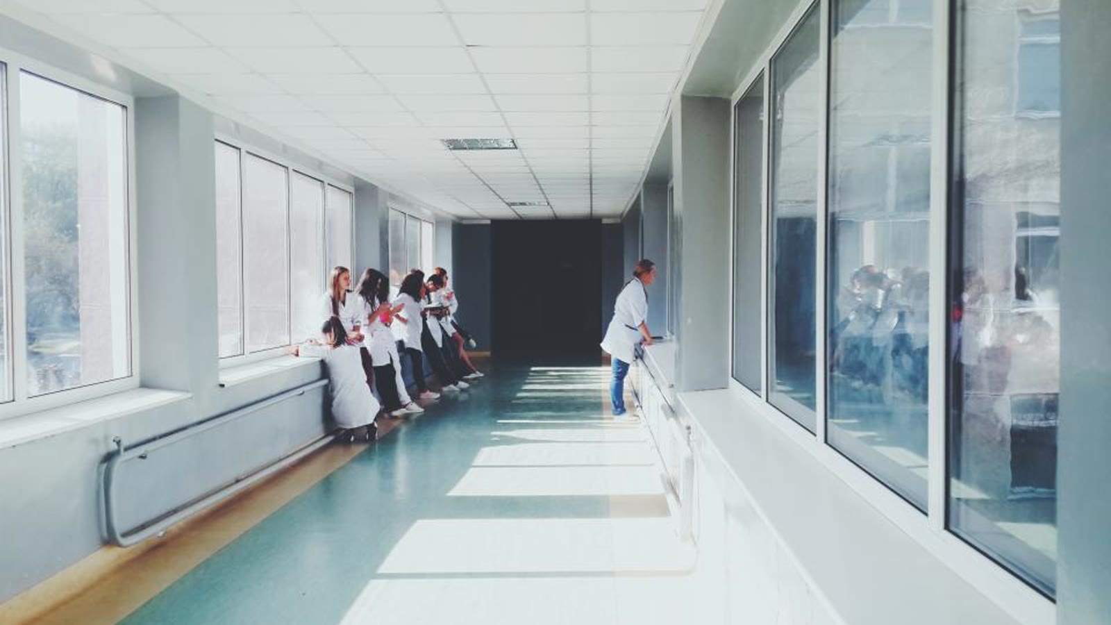 Material sanitario para un TFM de posgrado en cuidados